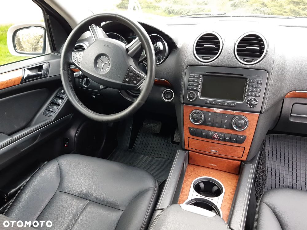 Mercedes-Benz GL 320 CDI - 25