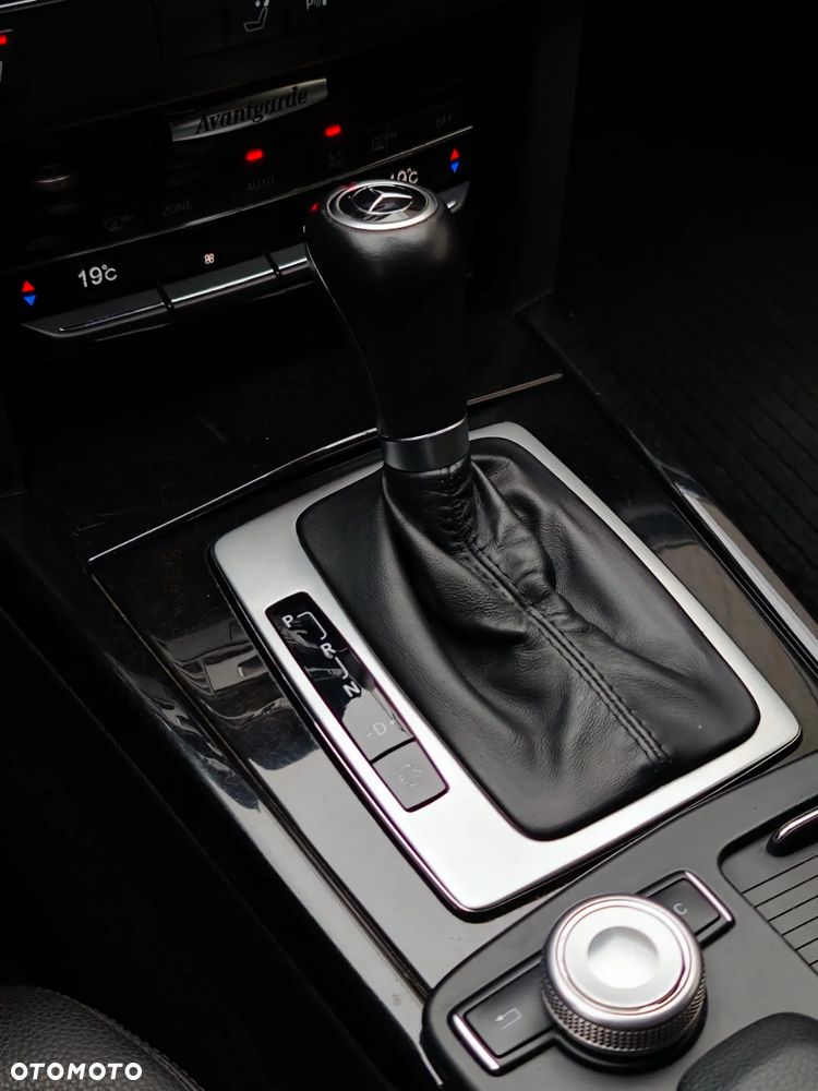 Mercedes-Benz Klasa E 220 CDI 7G-TRONIC Avantgarde - 28