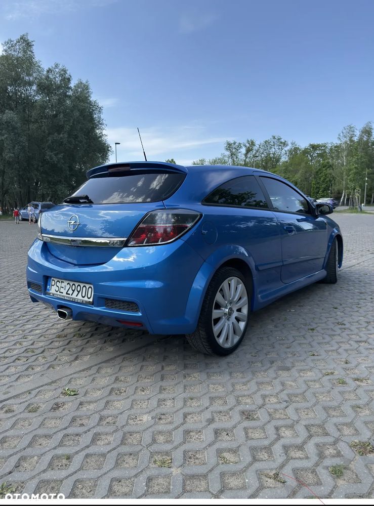 Opel Astra 2.0 T OPC - 5
