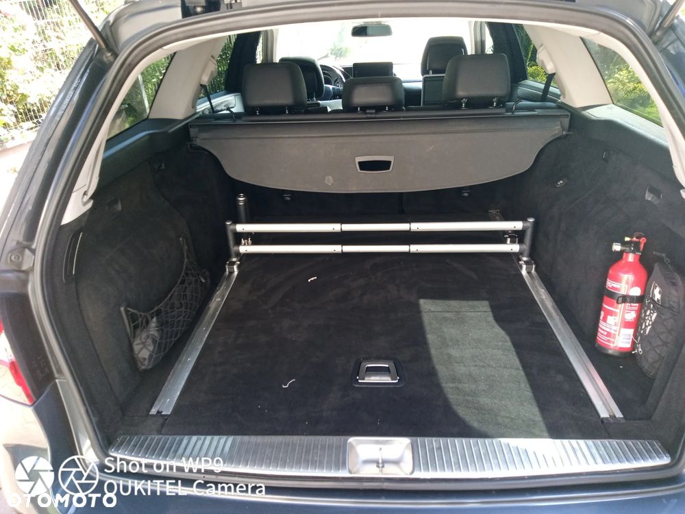 Mercedes-Benz Klasa E 250 BlueTEC 9G-TRONIC Avantgarde - 26