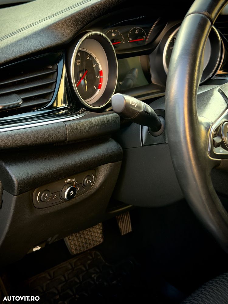 Opel Insignia 1.5 Direct InjectionTurbo Aut Dynamic - 13