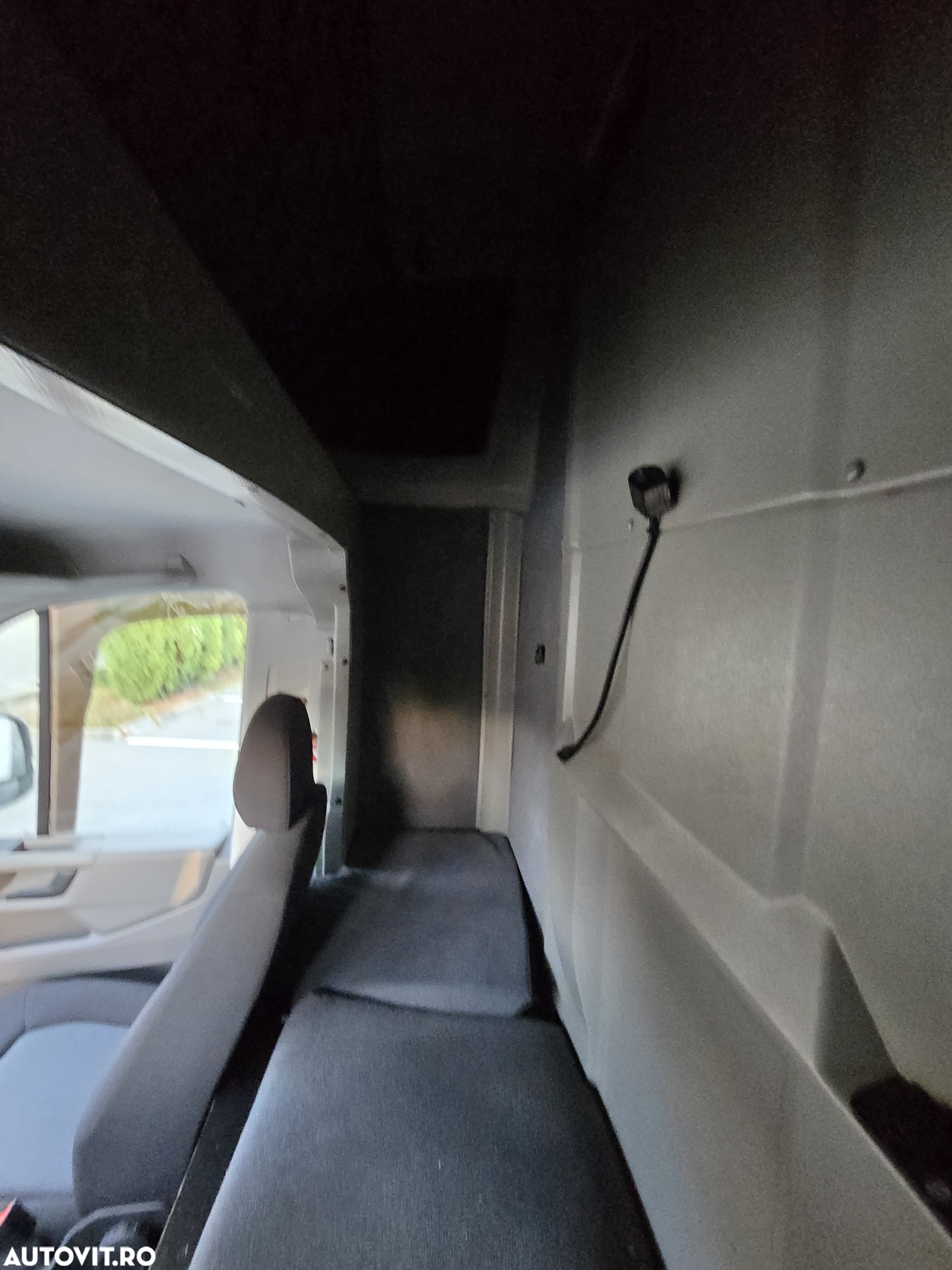 Volkswagen Crafter - 10