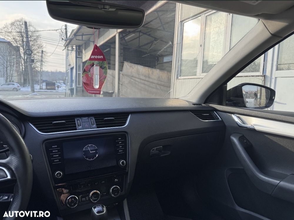 Skoda Octavia 2.0 TDI DSG Style - 8