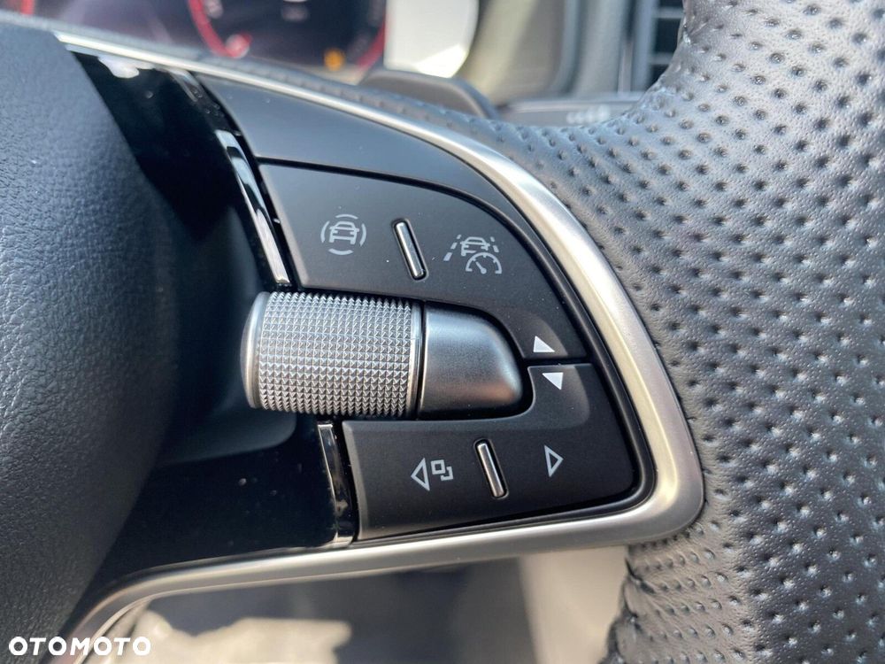 Skoda Karoq 1.5 TSI ACT Sportline DSG - 31