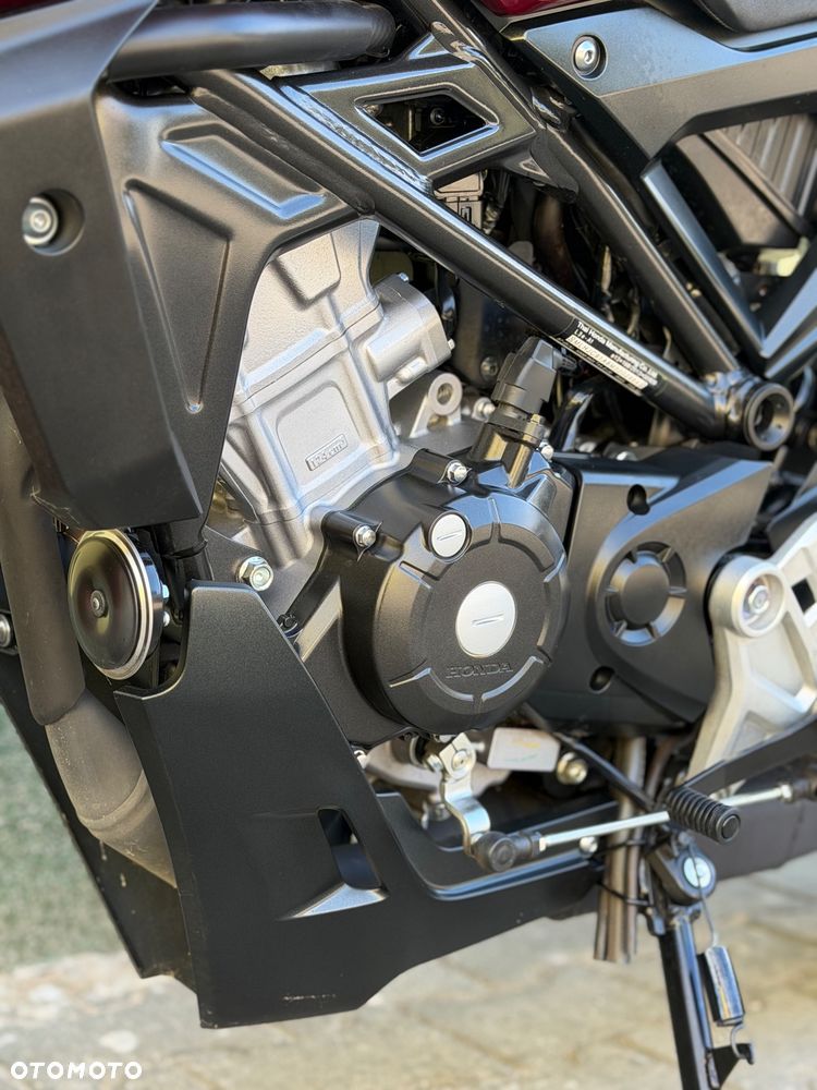 Honda CB - 30