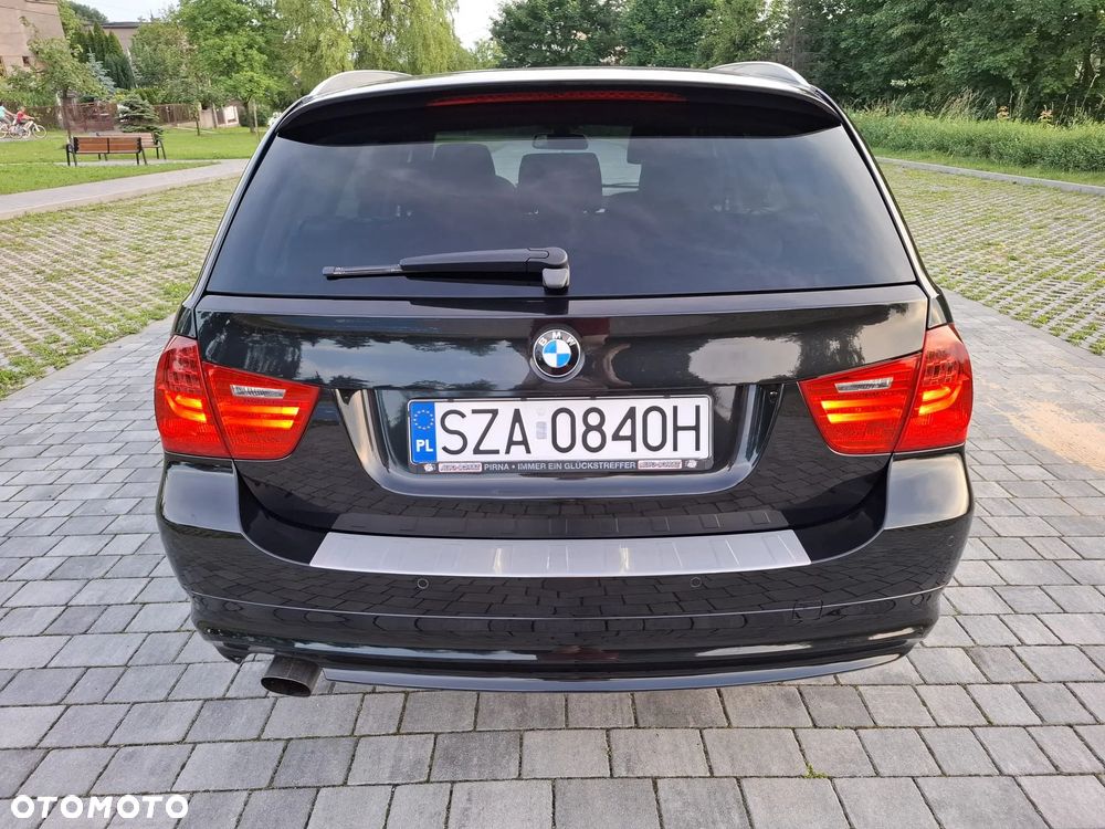 BMW Seria 3 318i - 8