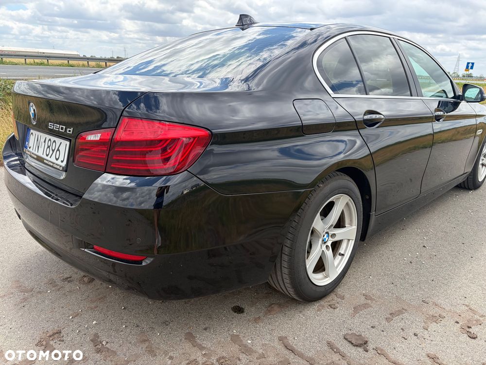 BMW Seria 5 520d Luxury Line - 6