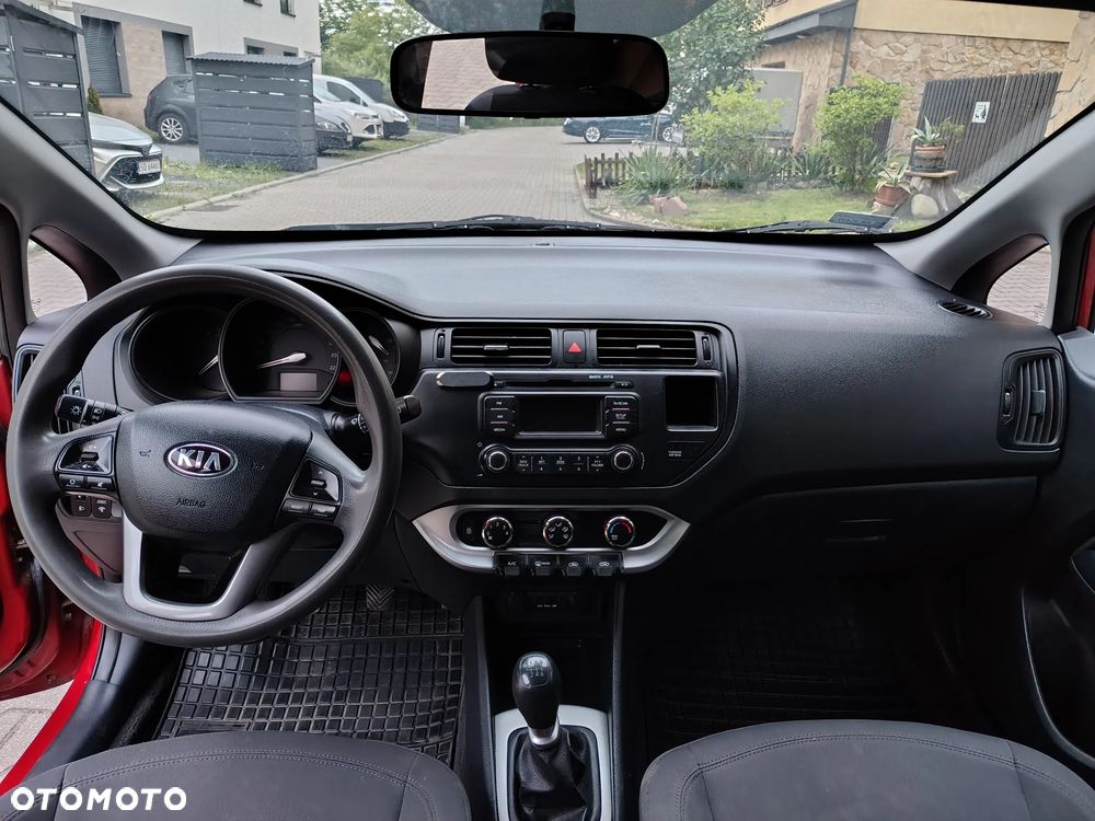 Kia Rio 1.1 crdi M - 10
