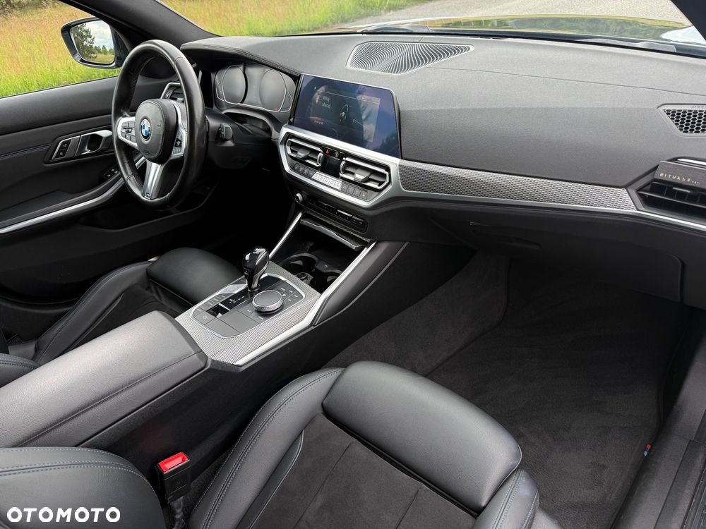 BMW Seria 3 320d M Sport Shadow sport - 17