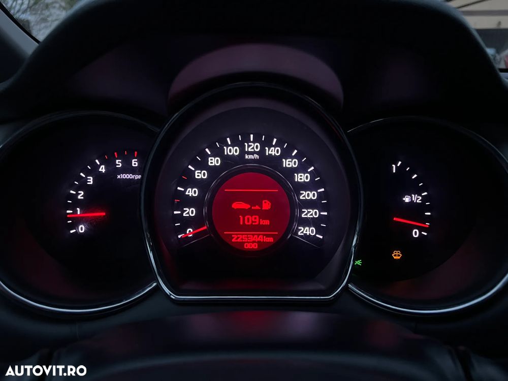 Kia Ceed 1.6 CRDi 128 Platinum Edition - 11