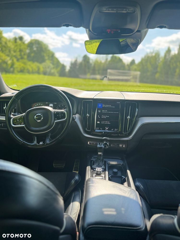 Volvo XC 60 T5 AWD R-Design - 18