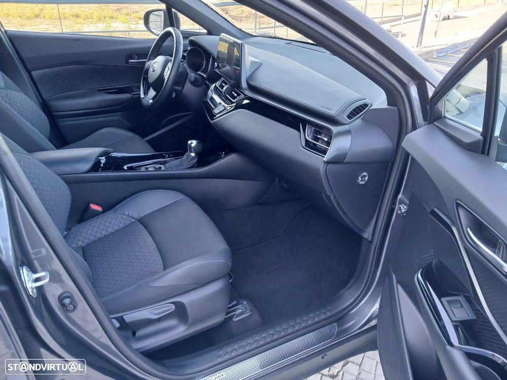 Toyota C-HR - 9