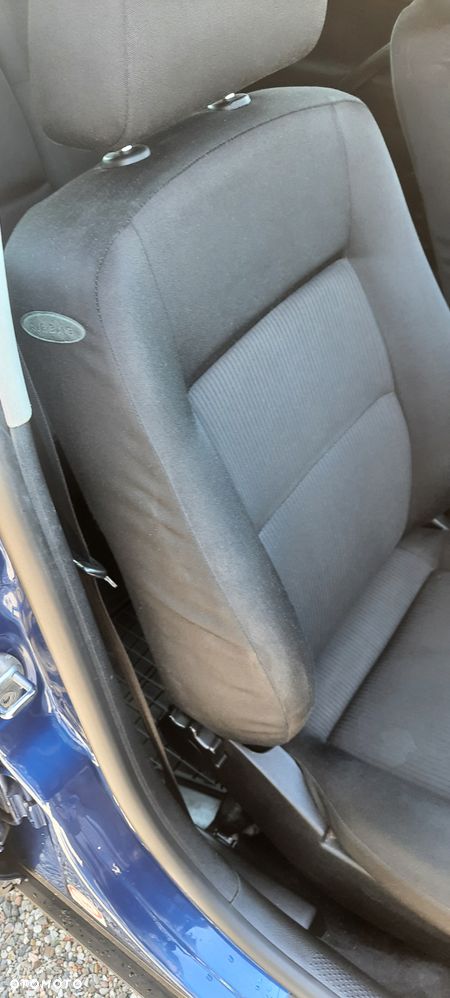 Volkswagen Passat - 6