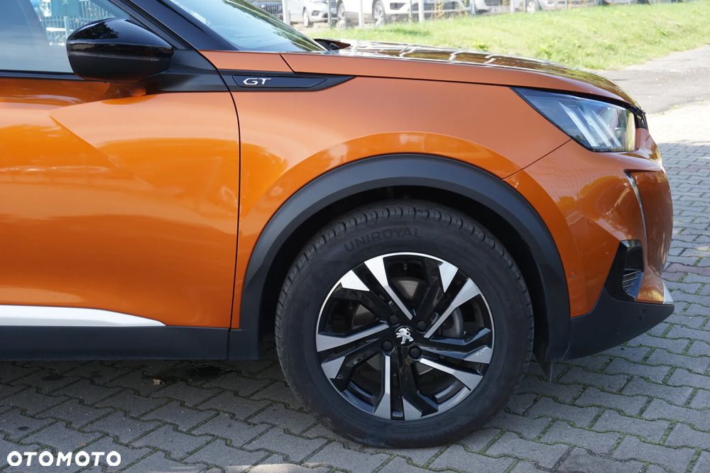 Peugeot 2008 PureTech 130 EAT8 GT - 7