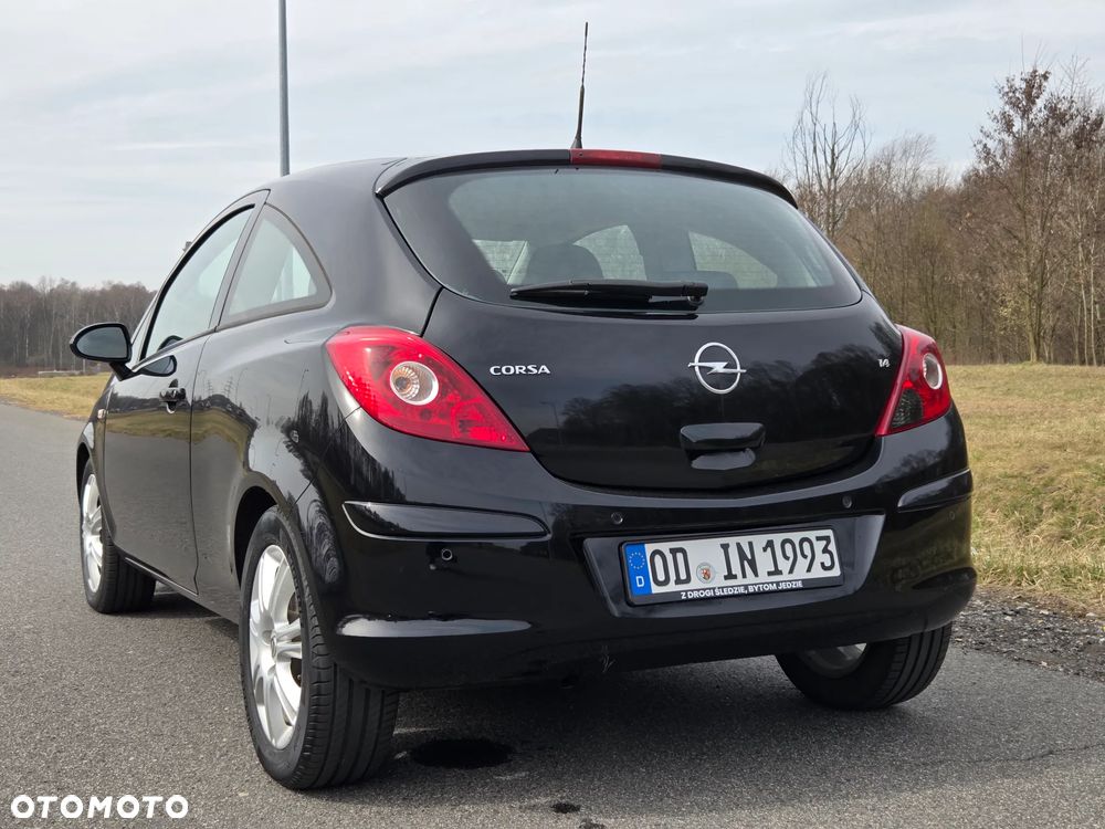 Opel Corsa 1.4 16V Catch me now - 9