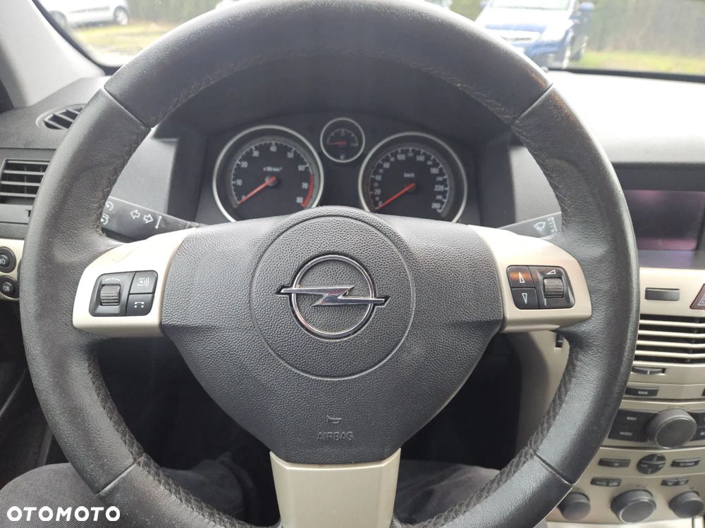 Opel Astra 1.6 NAVI - 13