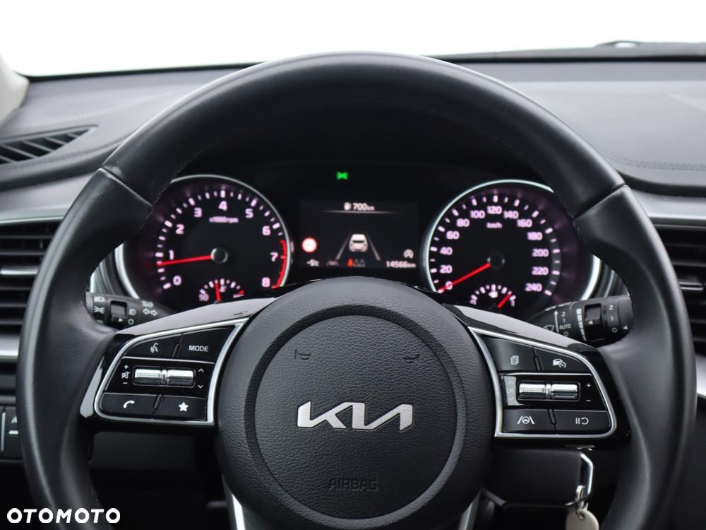 Kia XCeed 1.5 T-GDI M - 11