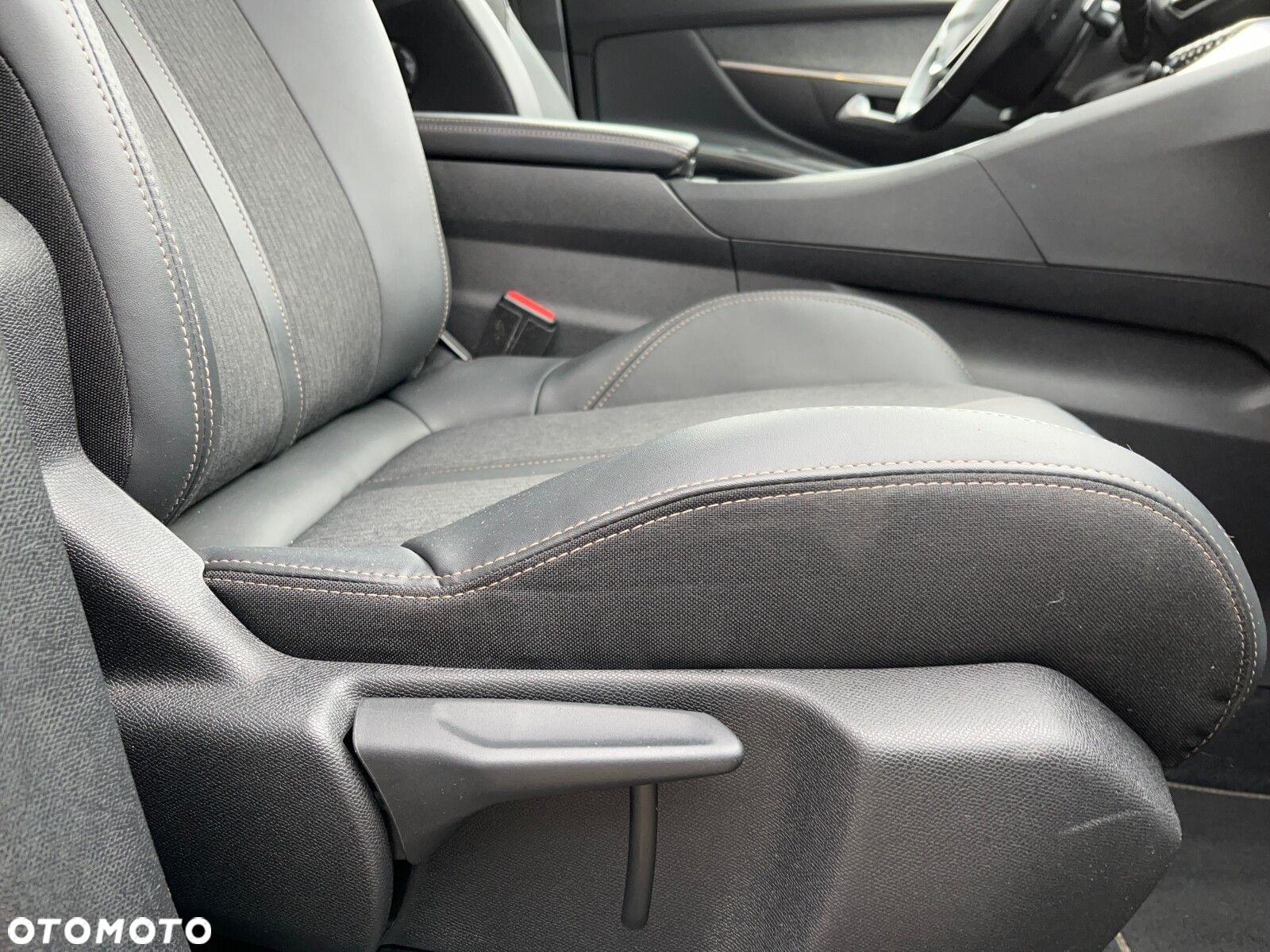 Peugeot 5008 - 22