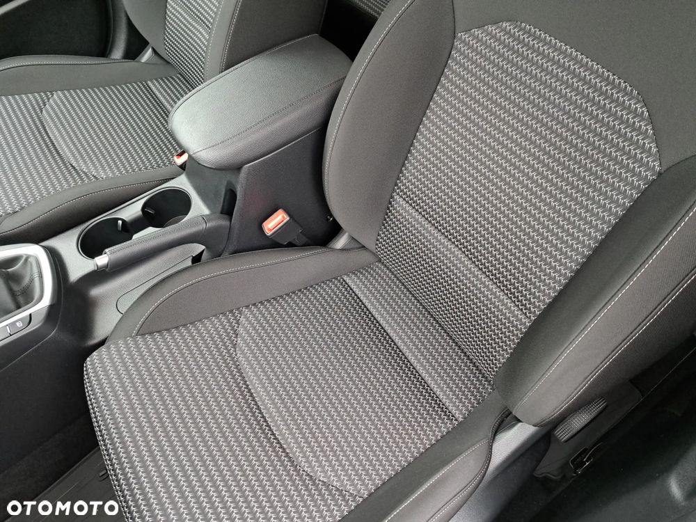 Kia XCeed 1.5 T-GDI M - 12