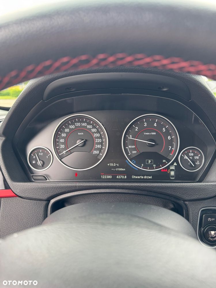 BMW Seria 3 318i Sport Line - 16