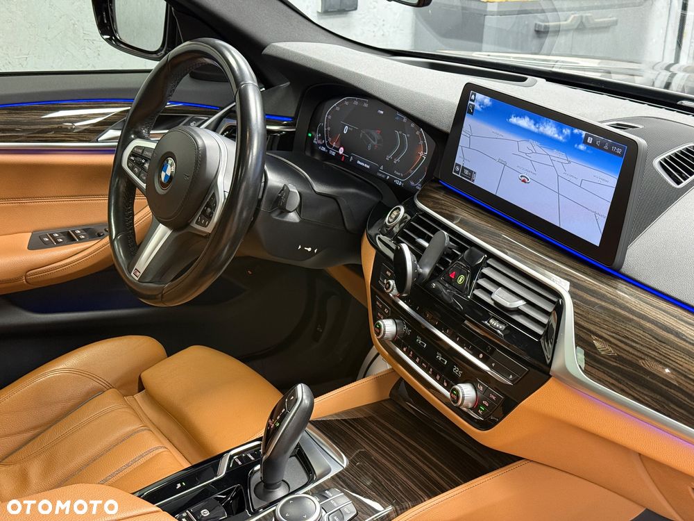 BMW Seria 5 520d M Sport sport - 11