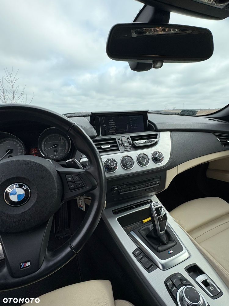 BMW Z4 35is sDrive - 14