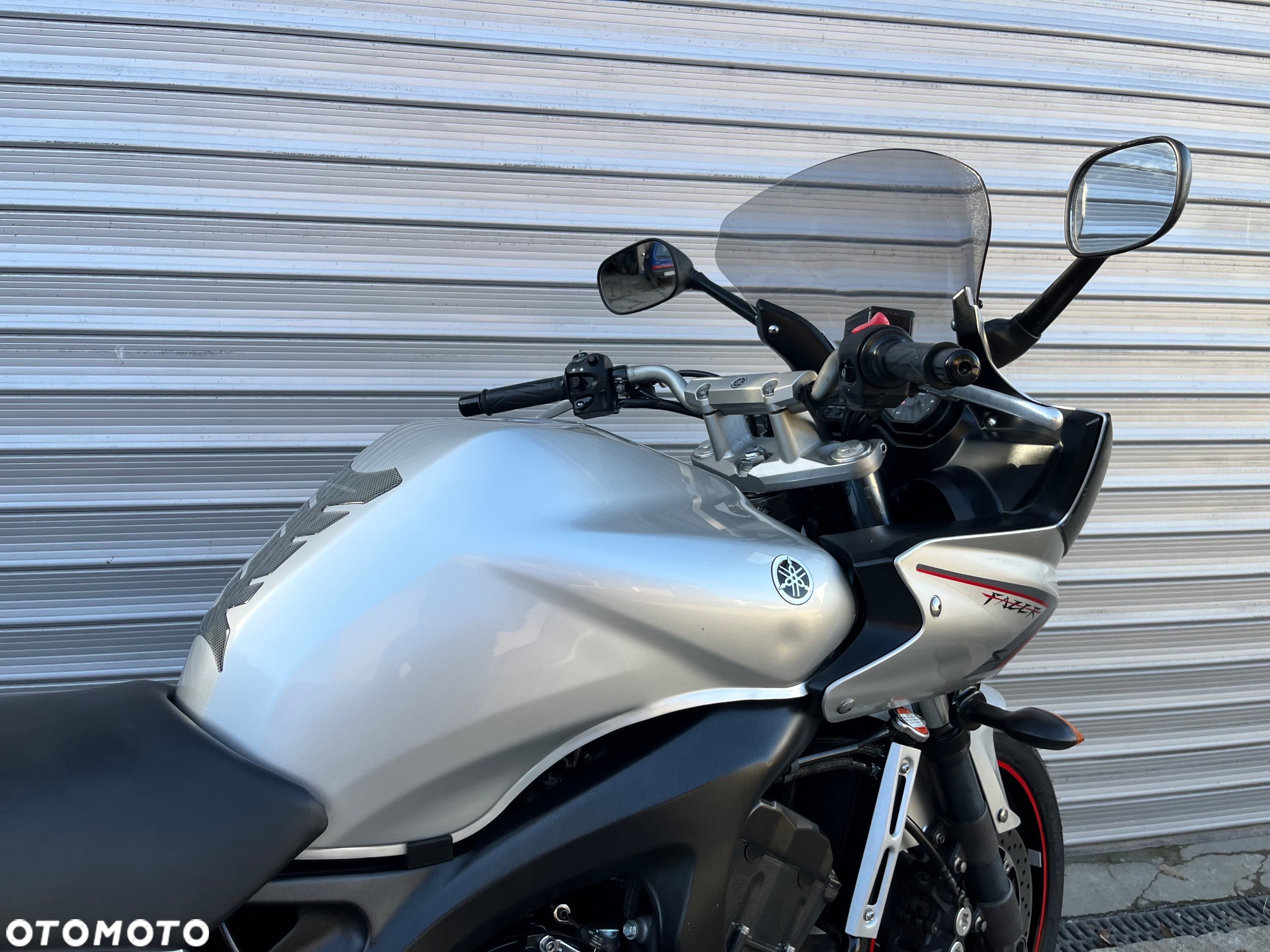 Yamaha FZ6 - 19