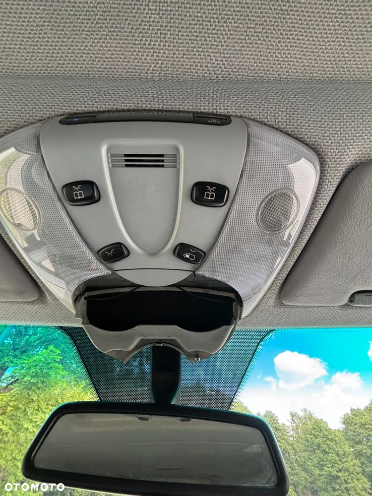 Mercedes-Benz Vito - 36