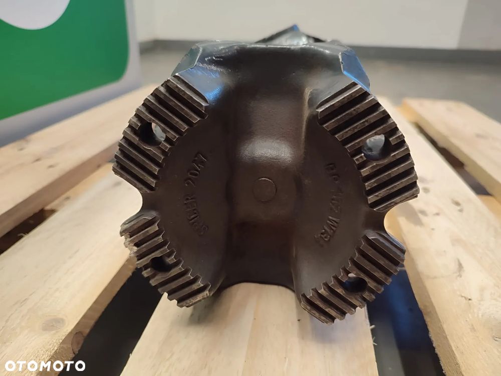 Wał napędowy Spicer 2047 1504153 SPR2045 CLAAS XERION 4000 - 5