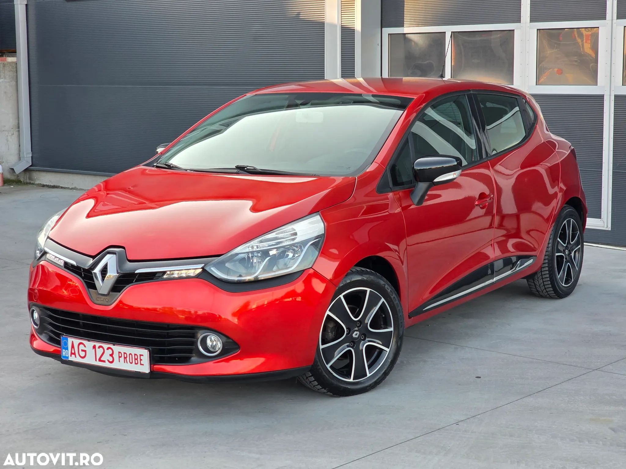 Renault Clio TCe 90 Limited - 1