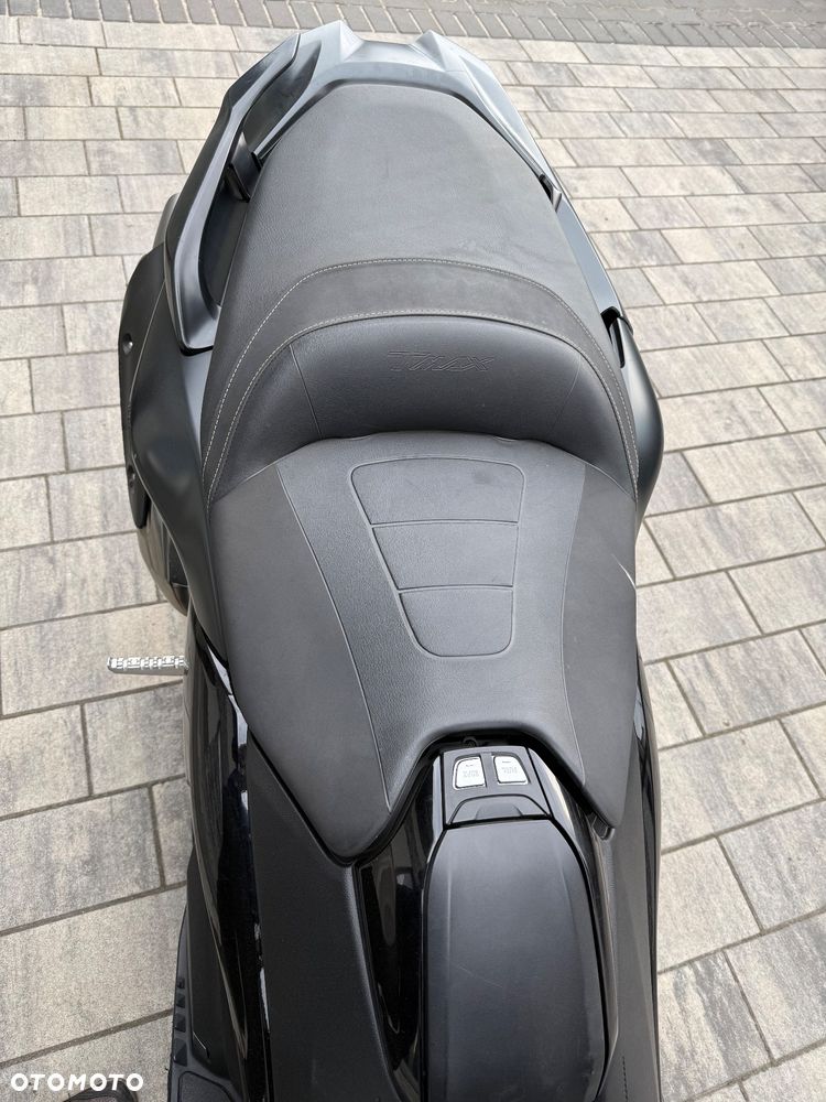 Yamaha Tmax - 13