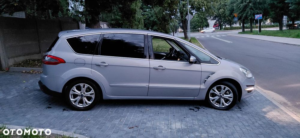 Ford S-Max - 19
