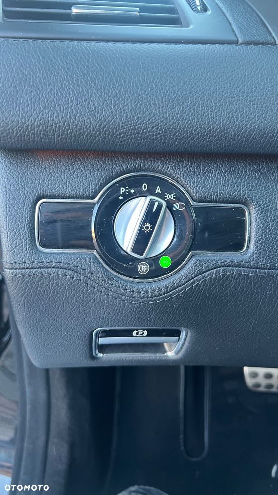 Mercedes-Benz CL 500 4Matic (BlueEFFICIENCY) 7G-TRONIC - 9