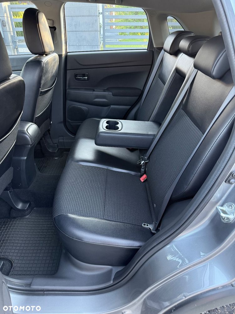 Mitsubishi ASX - 16
