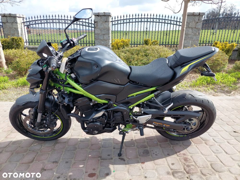 Kawasaki Z 900 - 3