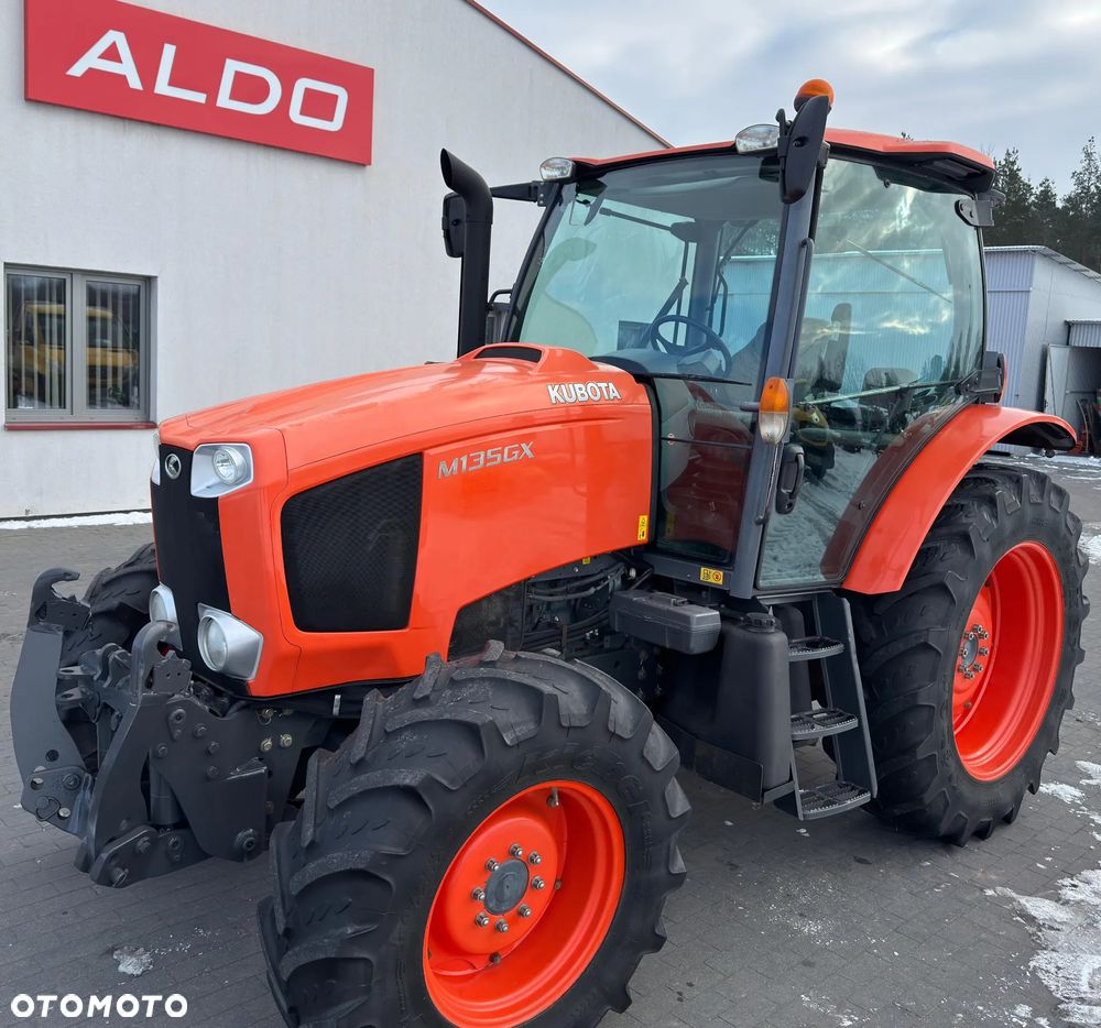 Kubota M135GX - 5