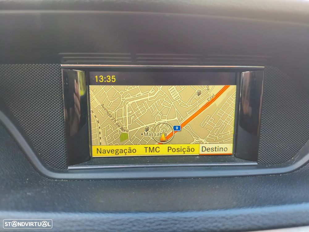 Mercedes-Benz E 200 CDI DPF BlueEFFICIENCY Auto Elegance - 24