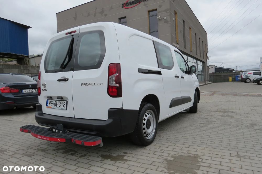 Toyota Proace City 1.2 D-4t 130km A/t Long Brygadówka - 12
