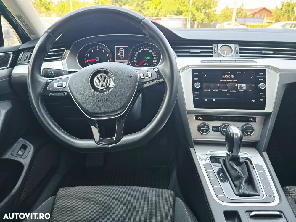 Volkswagen Passat 1.5 TSI ACT DSG Comfortline - 7