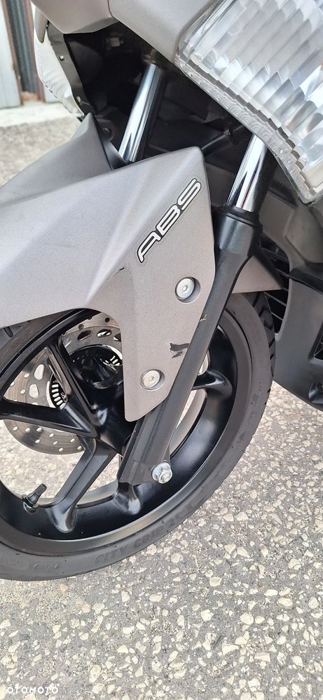 Yamaha NMAX - 25