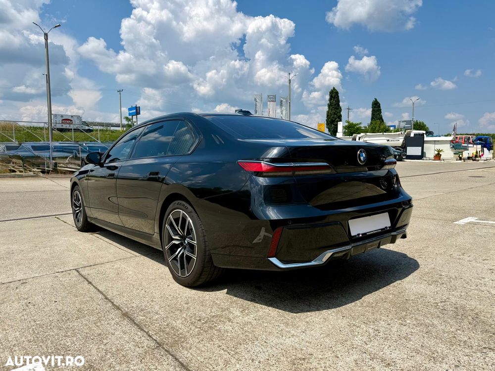 BMW Seria 7 - 22