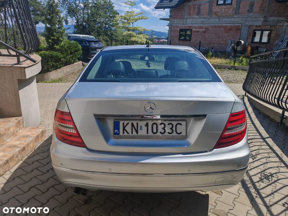 Mercedes-Benz Klasa C 200 CDI BlueEff Classic - 8