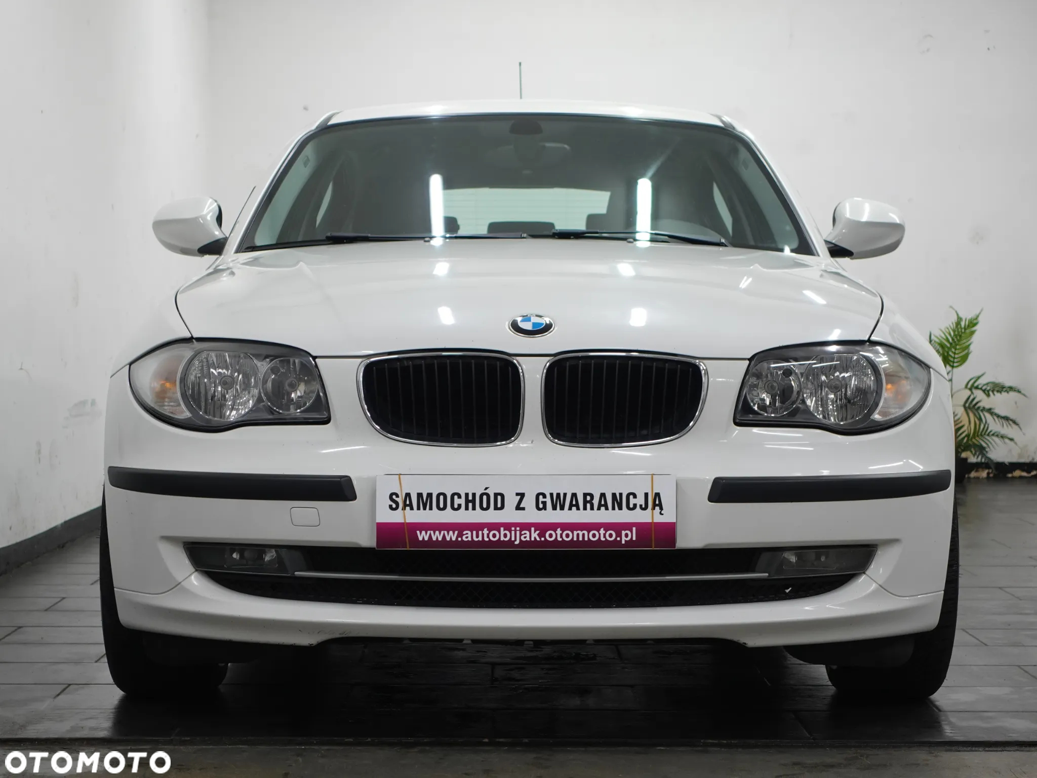 BMW Seria 1 116i - 13