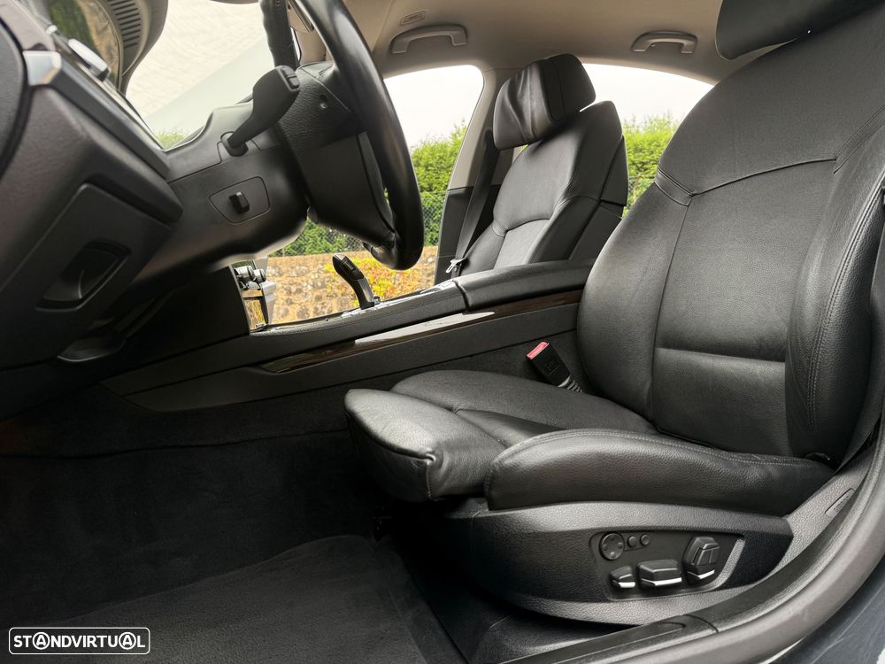 BMW 740 d Pack M - 21
