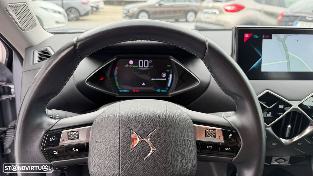 DS DS3 E-TENSE PERFORMANCE LINE + - 13