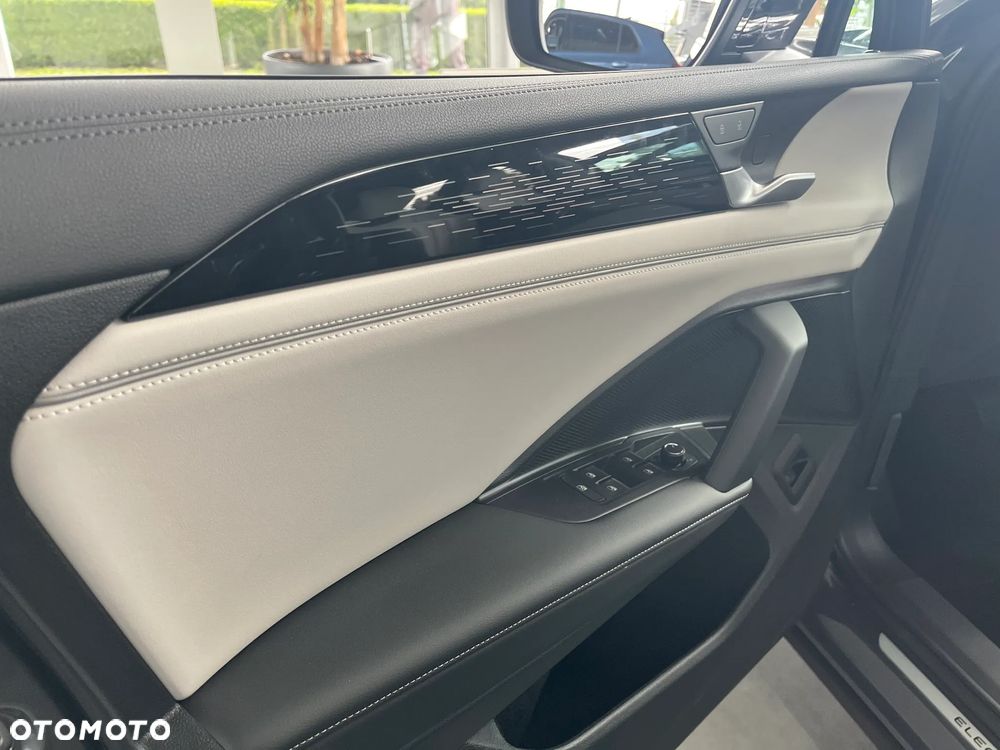 Volkswagen Tiguan 1.5 eTSI Elegance DSG - 6