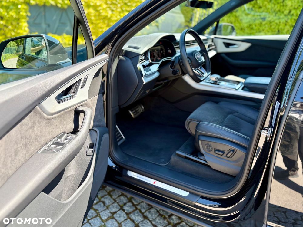 Audi Q7 - 11