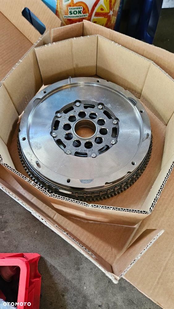 Volvo V70 D3 Momentum - 12