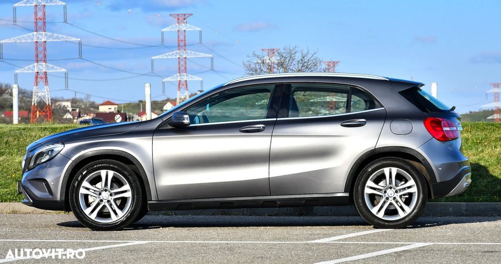 Mercedes-Benz GLA 220 d 4MATIC 7G-DCT Urban - 23