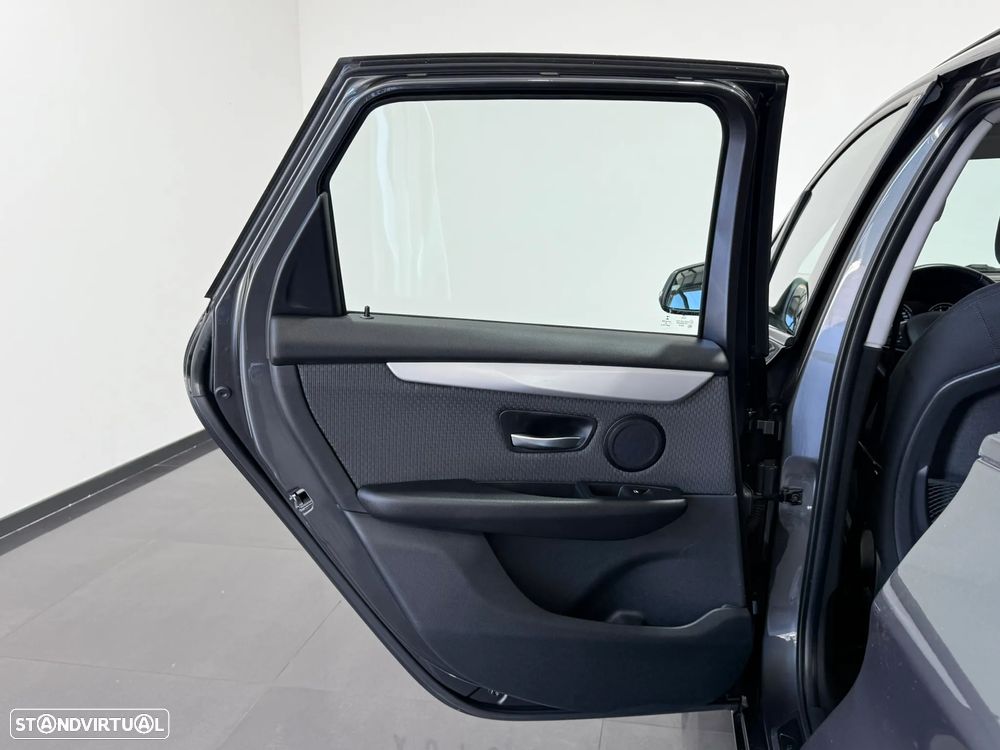 BMW 225xe Active Tourer Advantage - 41